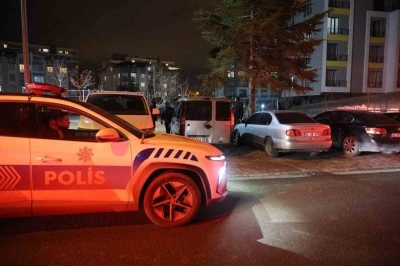 Dur ihtarına uymadı aracı bırakıp kaçtı, yakalanınca 98 bin lira ceza yedi