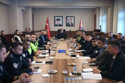 D&uuml;zce Emniyetinde g&uuml;venlik ve asayiş toplantısı