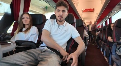 Düzce Valisi otobüste emniyet kemeri denetimi yaptı