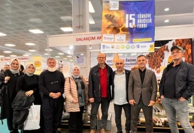 D&uuml;zceli arıcılar g&uuml;ncel uygulamaları yerinde g&ouml;rd&uuml;