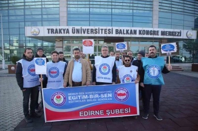 Edirne’de üniversitede yer değişikliği hakkı için eylem yaptılar