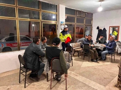 Edirne jandarmasından vatandaşlara trafik g&uuml;venliği eğitimi
