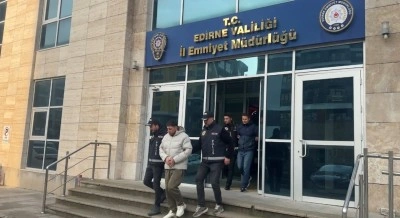 Edirne Kapıkule’de tarihi eser operasyonu: Büyük İskender portreli sikkelerle kaçarken yakalandılar