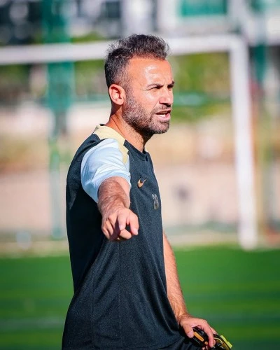 Efsane Futbolcu Mansur Çalar, Amedspor’da Hocaya Dönüştü!