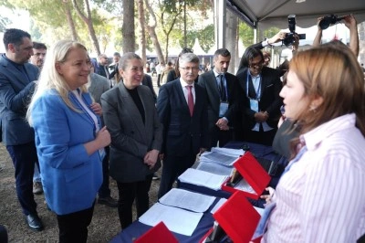 Ege &Uuml;niversitesinde &rsquo;Kutup Bilimleri Sempozyumu ve Şenliği&rsquo;