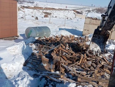 Eğil Belediyesi&rsquo;nden Kırsal Okula Kış Desteği