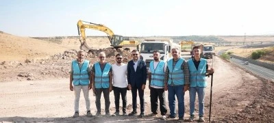 Eğil-Diyarbakır yolunda &ccedil;alışma başladı