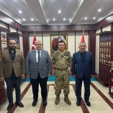 Bilecik'te Eğitim Alay Komutanı Bozkurt görevine başladı