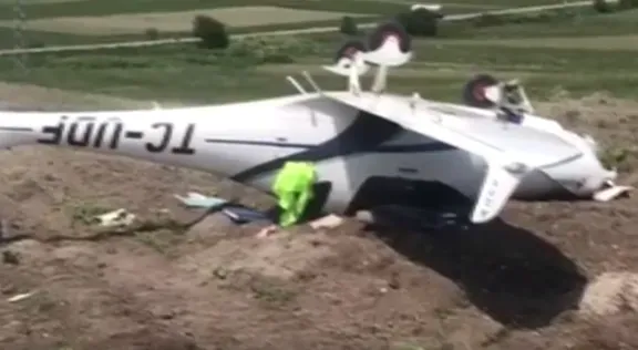 Eğitim U&ccedil;ağı Boz&uuml;y&uuml;k&rsquo;te Kaza Yaptı