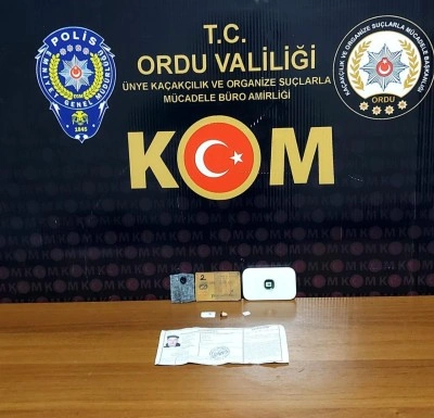 Ehliyet sınavında kamera ve internet düzeneği ile yakalanan şahsa adli işlem