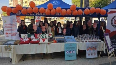 El emeği &uuml;r&uuml;nleriyle &rsquo;kadına şiddete&rsquo; dikkat &ccedil;ektiler