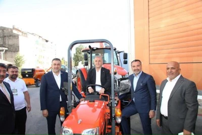 Elazığ'da 4. Tarım Fuarı Kapılarını Açtı: 100'den Fazla Firma, Son Teknolojilerini Tanıtıyor