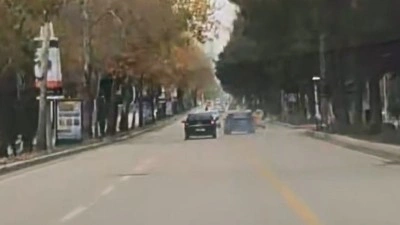 Elazığ&rsquo;da trafikte makas atan s&uuml;r&uuml;c&uuml; kameraya yansıdı