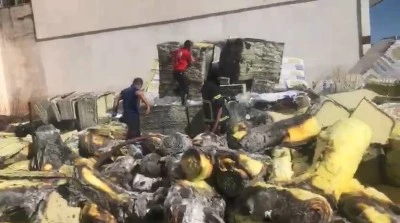 Elazığ'da Yalıtım Malzemesi Deposunda Korkutan Yangın