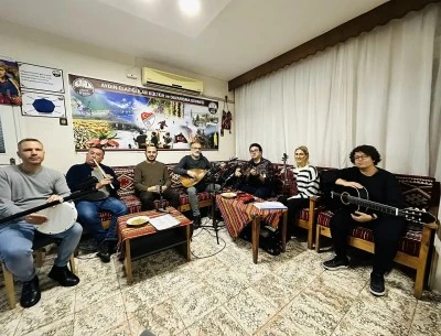 Elazığ&rsquo;ın asırlık mirası k&uuml;rs&uuml;başı geleneği yaşatılmaya devam ediyor
