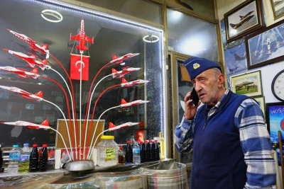 Elazığlı Atilla Demirbaş, Pilotluk Hayalini 300 U&ccedil;ak Maketiyle Yaşatıyor