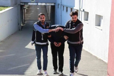 Elektronik sigara yakalattı, "Bodrum’da tekel bayilere satacaktım" dedi