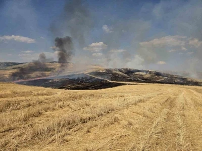 Elmadağ&rsquo;daki arazi yangınını kontrol altına alma &ccedil;alışmaları devam ediyor