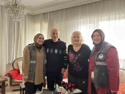 Engelleri sevgiyle aştılar: 65 yıllık evlilik Sakarya B&uuml;y&uuml;kşehirle kutlandı