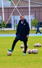 Erciyes 38 FK&rsquo;da Adem &Ccedil;ak ile ilk antrenman