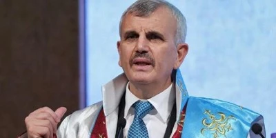 Erdoğan'ın özel doktoru Erdöl: İlaçlar inançları tehdit ediyor