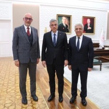 Eroğlu’ndan Bakan Memişoğlu’na ziyaret