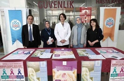 ER&Uuml; Hastanelerinden, Meme Kanseri Farkındalık Standı