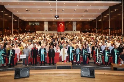 ER&Uuml; Ziraat Fak&uuml;ltesi&rsquo;nde 15. d&ouml;nem mezuniyet sevinci