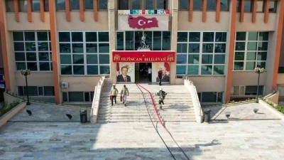 Gerçeği aratmayan yangın tatbikatı