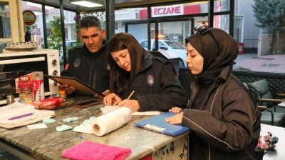Erzincan&rsquo;da kafeterya ve tatlı &uuml;retim yerlerine zabıta denetimi