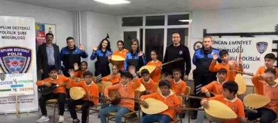 Erzincan&rsquo;da &ouml;ğrencilere bağlama desteği