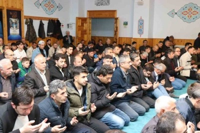 Erzurum’da bayram namazı coşkusu