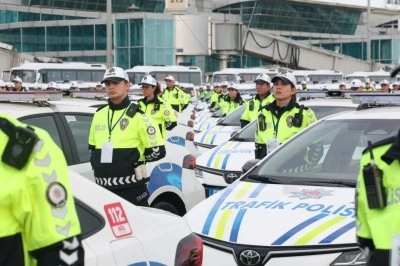 Erzurum&rsquo;da polis ve jandarmaya 74 ara&ccedil; takviyesi