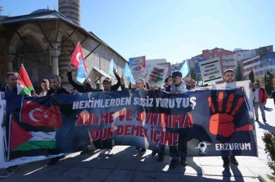 Erzurum&rsquo;da sağlık&ccedil;ıların 103 haftalık y&uuml;r&uuml;y&uuml;ş&uuml; s&uuml;r&uuml;yor