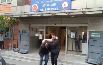  24 yıl hapis cezası bulunan sahte kimlikli şahıs polislere tehditler savurdu