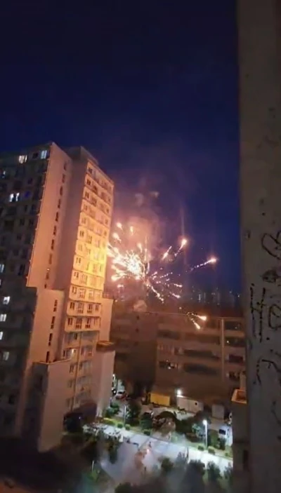 Havai fişek kavgası, iki aile birbirine girdi