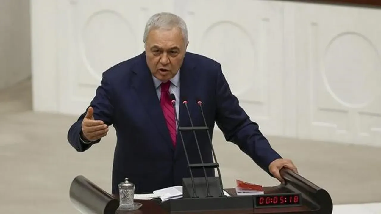 Eski Milletvekili ve Belediye Başkanı Bodrum'da Hastaneye Kaldırıldı!