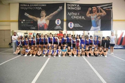 Eskişehir&rsquo;de minik cimnastik&ccedil;iler geleceğe hazırlanıyor