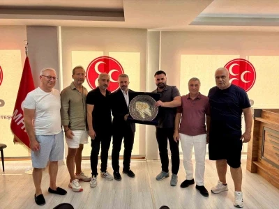 Esnaflar, MHP Kuşadası İl&ccedil;e Başkanı Taşdemir ile g&ouml;r&uuml;şt&uuml;