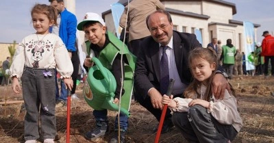 ET&Uuml; kamp&uuml;s&uuml;nde 3000 fidan toprakla buluştu