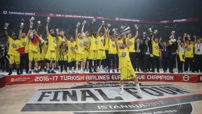 EuroLeague&rsquo;de T&uuml;rk Takımları &Ccedil;ifte Zaferle Haftayı Tamamladı: Fenerbah&ccedil;e Liderliğini S&uuml;rd&uuml;rd&uuml;