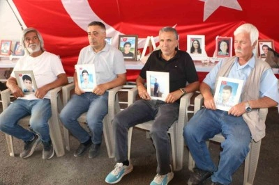 Babalar Günü’nü çocuklarından ayrı geçiriyor