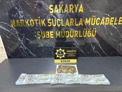 Fatih’te Kuyumcudan Çalınan 699 Bin Doların İzine Sakarya’da Ulaşıldı: 4 Gözaltı
