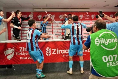 Fatih Tekke: &Ccedil;ok ş&uuml;k&uuml;r taraftarımızı mutlu ettik
