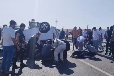Feci Kaza: Takla Atan Taksi Karşı Şeride Geçti, 7 Kişi Yaralandı