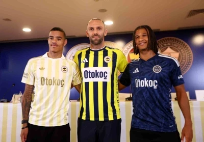 Fenerbah&ccedil;e, yaz transfer d&ouml;neminde 5 oyuncuyu transfer etti