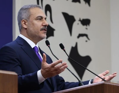 Fidan’dan YPG’ye Sert Mesaj: Küçük Kurnazlıklarınızı Görmüyor Değiliz