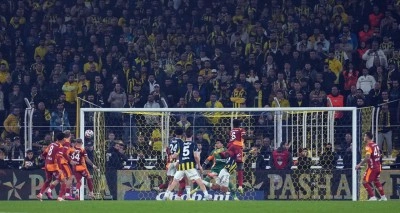 Galatasaray'a 90+5 şoku! Fenerbahçe evinde yıkılmadı