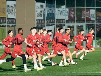 Galatasaray, Antalyaspor maçı hazırlıklarına başladı