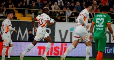 Galatasaray puan farkını 7’ye çıkardı